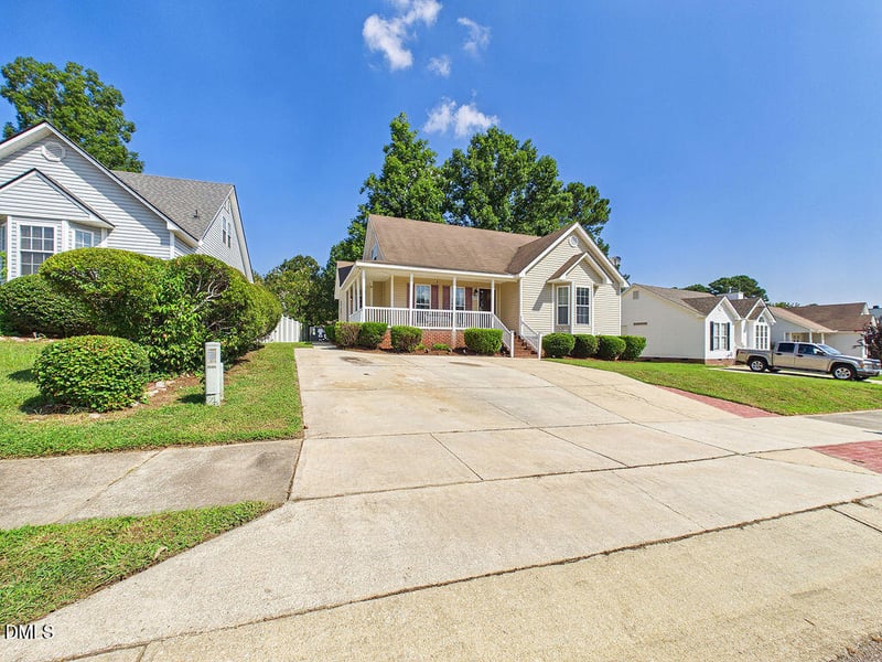 2301 Lockwood Folly Ln, Raleigh, NC 27610