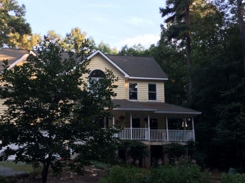 2301 Mountside Dr, Chapel Hill, NC 27516