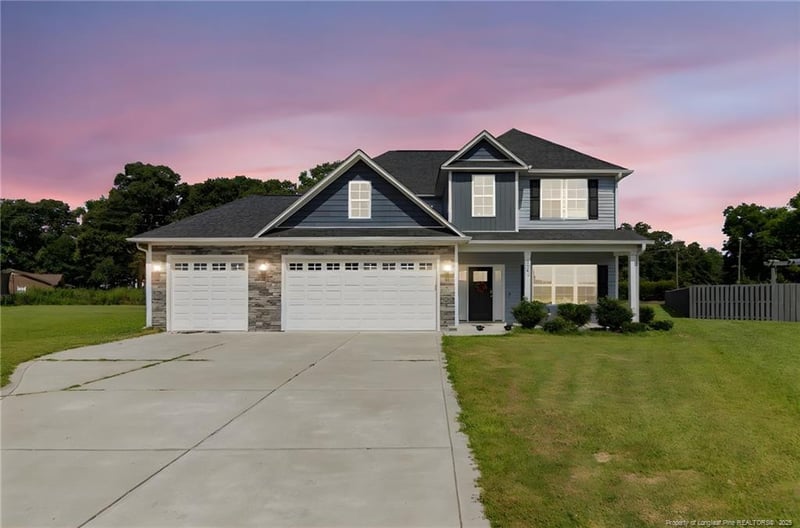 2301 Northway Ct, Hope Mills, NC 28348
