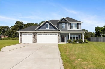 2301 Northway Ct, Hope Mills, NC 28348