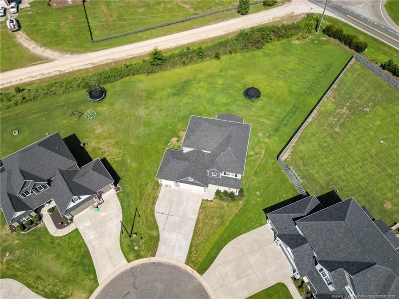 2301 Northway Ct, Hope Mills, NC 28348