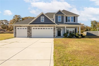 2301 Northway Ct, Hope Mills, NC 28348
