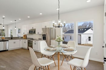 2301 Pinecroft Dr, Burlington, NC 27217