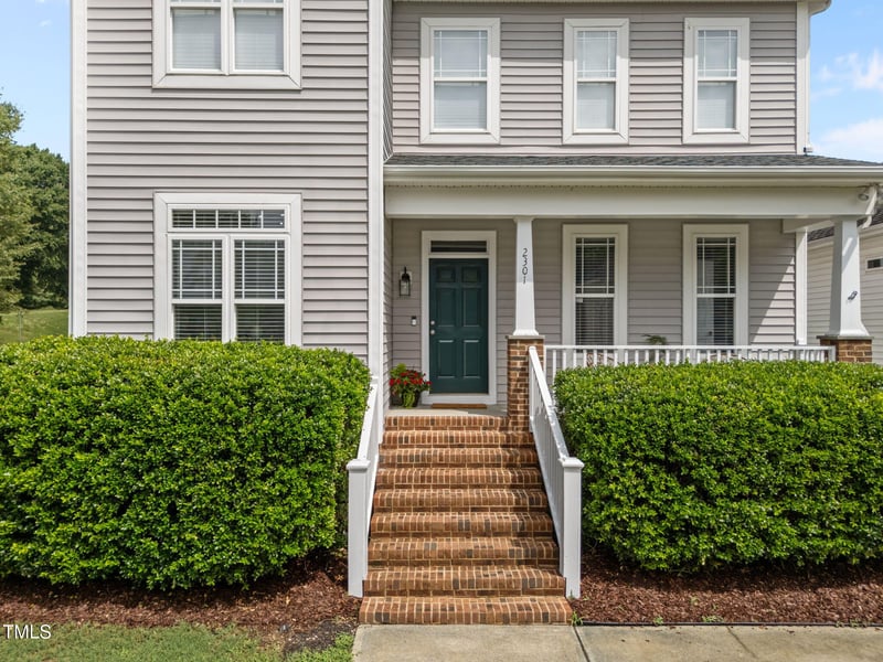 2301 Sapphire Valley Dr, Raleigh, NC 27604