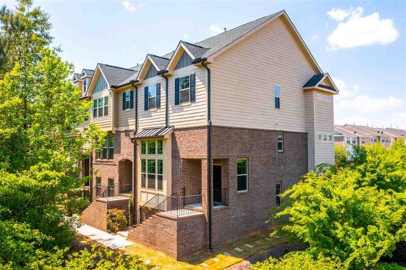 2302 Apex Peakway, Apex, NC 27502