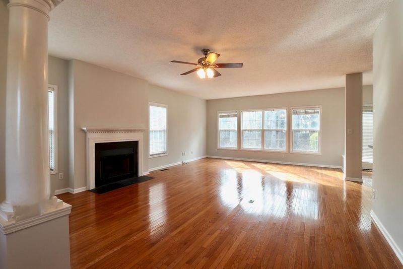 2302 Becketts Ridge Dr, Hillsborough, NC 27278
