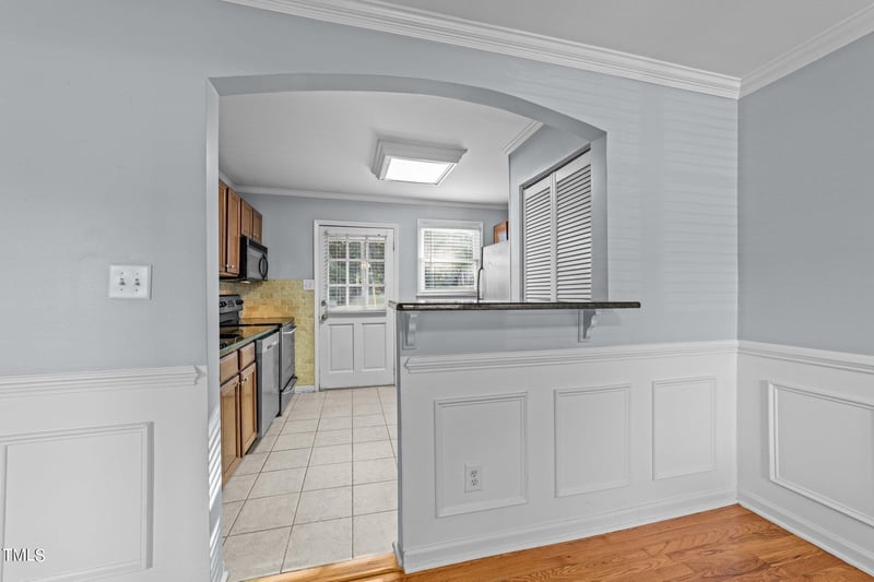 2302 Bernard St, Raleigh, NC 27608