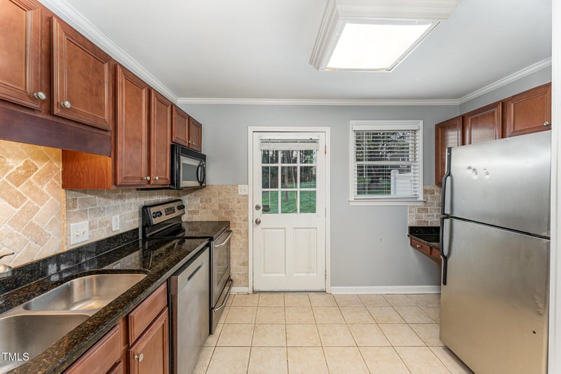 2302 Bernard St, Raleigh, NC 27608