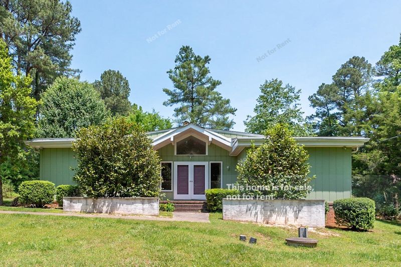 2302 Mont Haven Dr, Durham, NC 27712