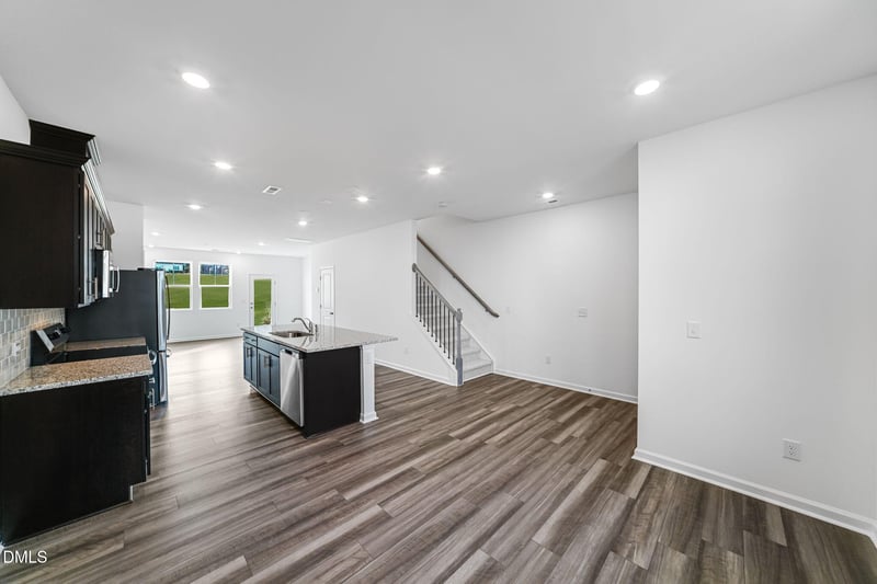 2302 Oakwood Meadows Ct, Raleigh, NC 27604