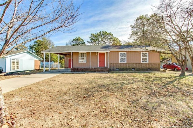 2302 Rustic Trl, Fayetteville, NC 28306