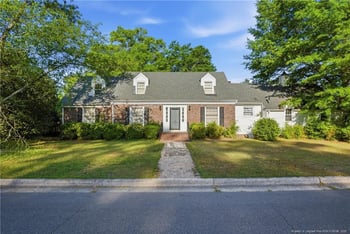 2303 Barker St, Lumberton, NC 28358
