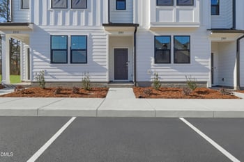 2303 Oakwood Meadows Ln, Raleigh, NC 27604