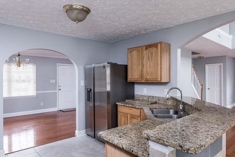 2304 Charny Dr, Raleigh, NC 27604