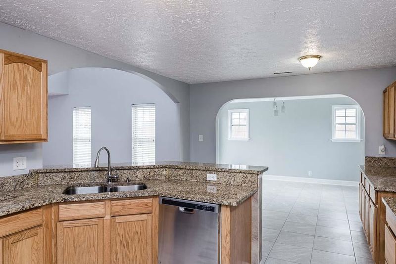 2304 Charny Dr, Raleigh, NC 27604