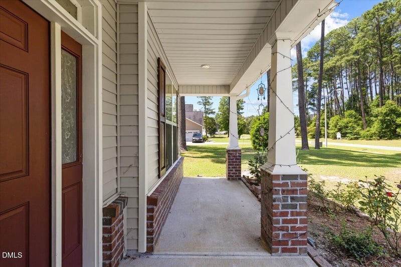 2304 Granville Dr, Goldsboro, NC 27530