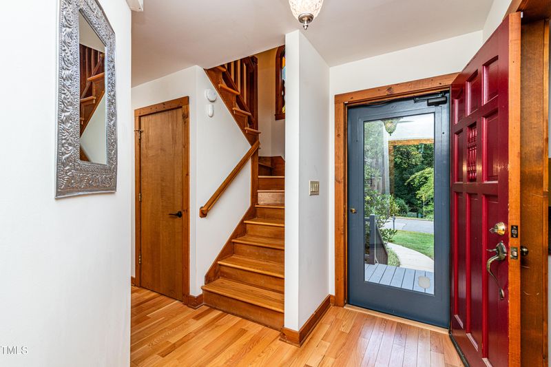 2304 Hamrick Dr, Raleigh, NC 27615