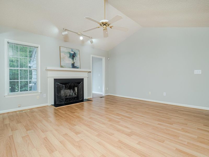 2304 Havering Pl, Raleigh, NC 27604