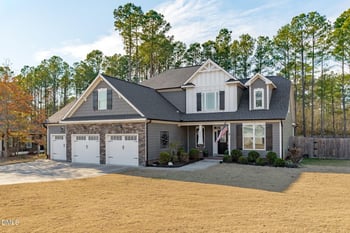 2304 Kingston Wood Dr, Fuquay Varina, NC 27526