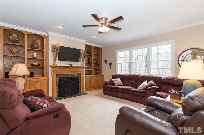 2304 Knoll Ridge Ln, Wake Forest, NC 27587