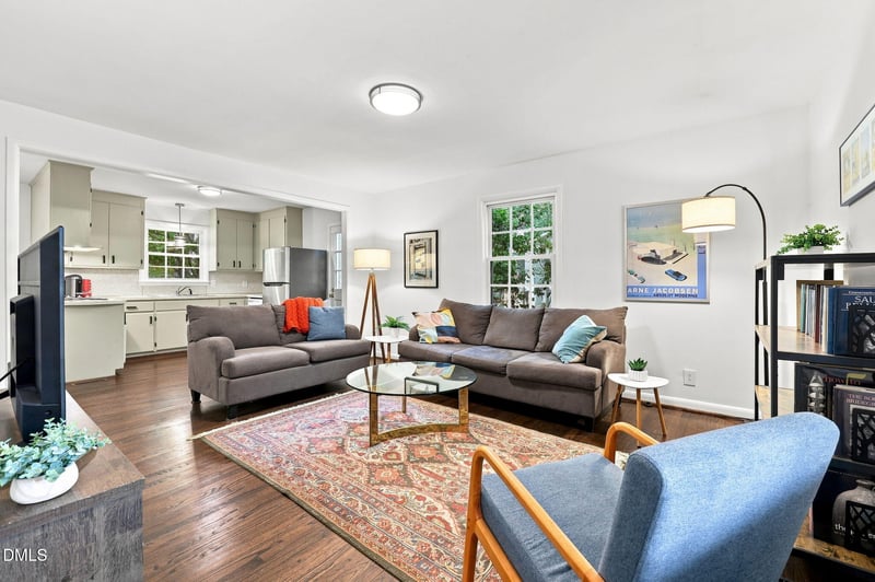 2304 Nelson Hw, Chapel Hill, NC 27517