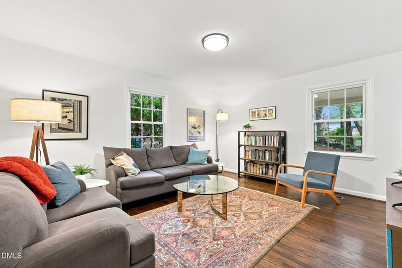 2304 Nelson Hw, Chapel Hill, NC 27517