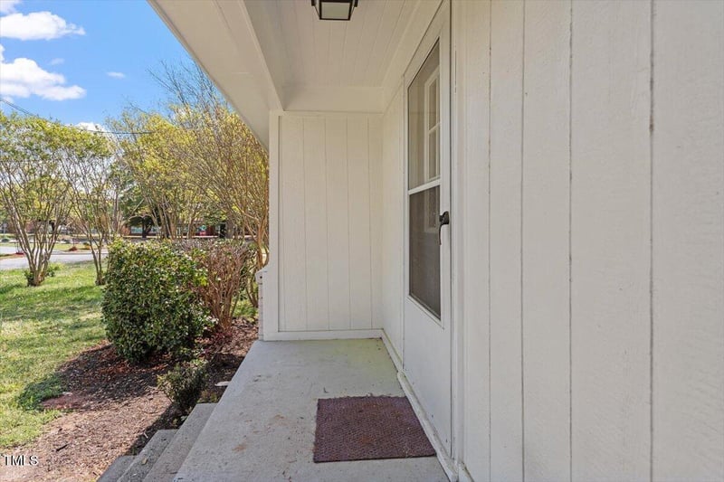 2304 Nelson St, Raleigh, NC 27610