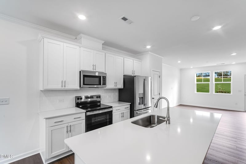 2304 Oakwood Meadows Ct, Raleigh, NC 27604