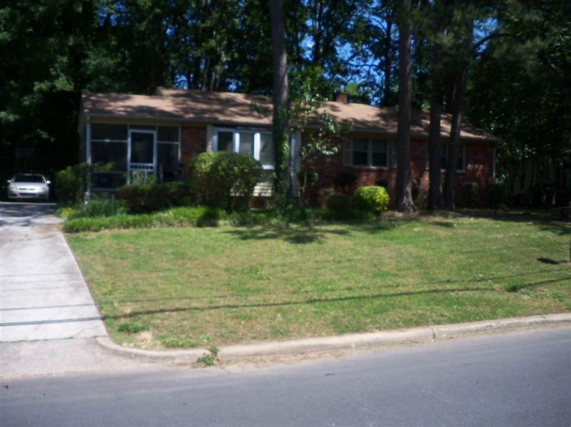 2304 Timber Dr, Raleigh, NC 27604