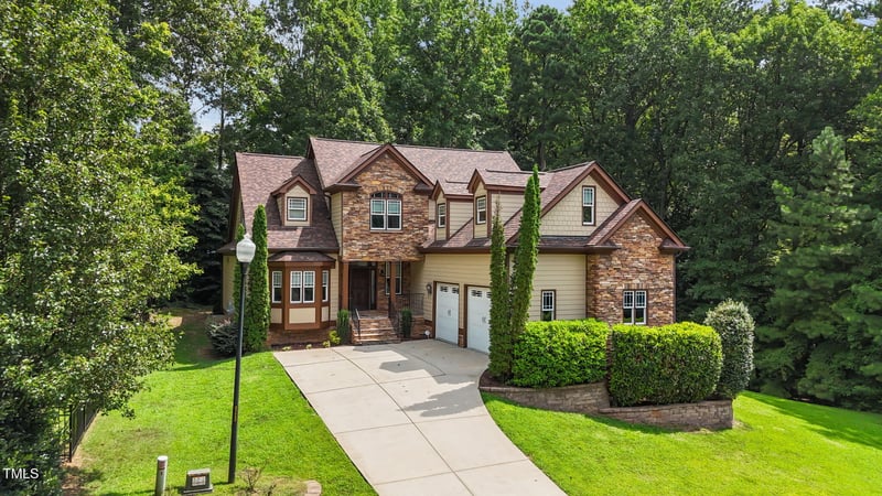 2305 Berteau Dr, Wake Forest, NC 27587