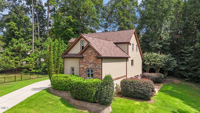 2305 Berteau Dr, Wake Forest, NC 27587