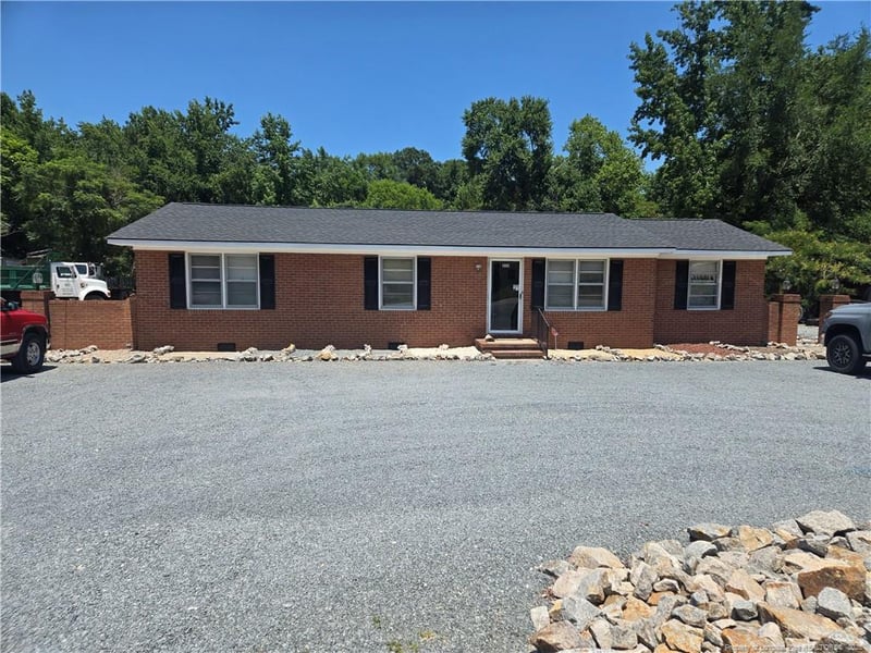 2305 Clinton Rd, Fayetteville, NC 28312