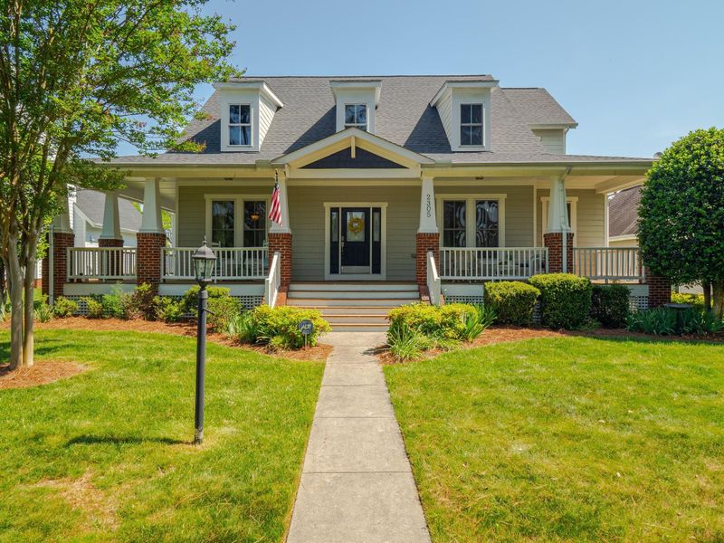 2305 Falls River Ave, Raleigh, NC 27614