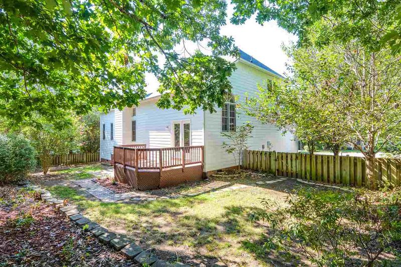 2305 Spruce Grove Ct, Raleigh, NC 27614