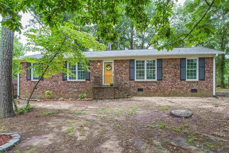 2306 Clements Dr, Durham, NC 27704