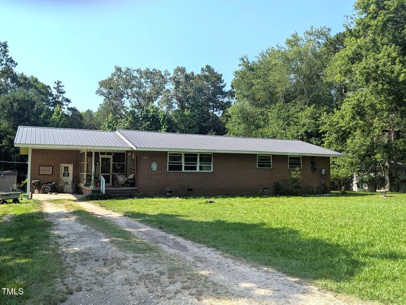 2306 Cool Springs Rd, Sanford, NC 27330