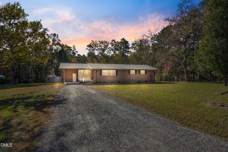 2306 Cool Springs Rd, Sanford, NC 27330