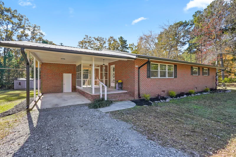 2306 Cool Springs Rd, Sanford, NC 27330