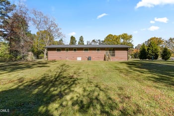 2306 Cool Springs Rd, Sanford, NC 27330