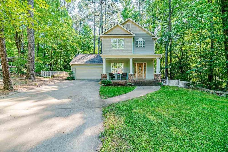 2306 Grassmere Ct, Sanford, NC 27330