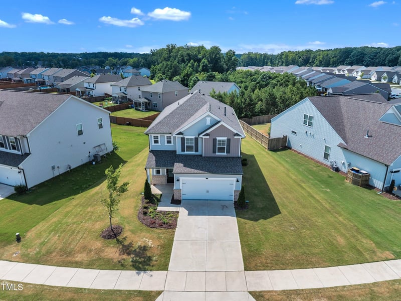 2307 Bethpage Dr, Fuquay Varina, NC 27526