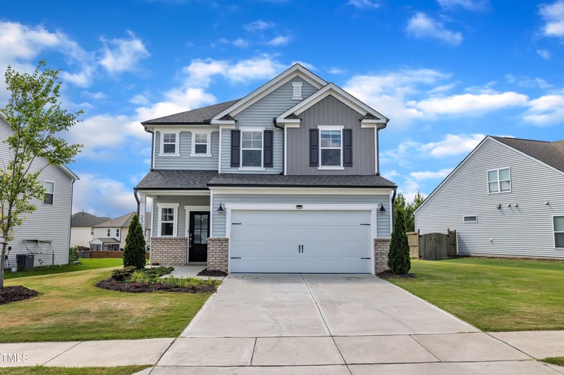 2307 Bethpage Dr, Fuquay Varina, NC 27526