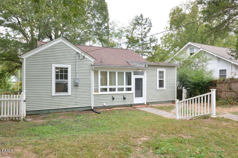 2307 Chapel Hill Rd, Durham, NC 27707