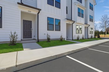 2307 Oakwood Meadows Ct, Raleigh, NC 27604