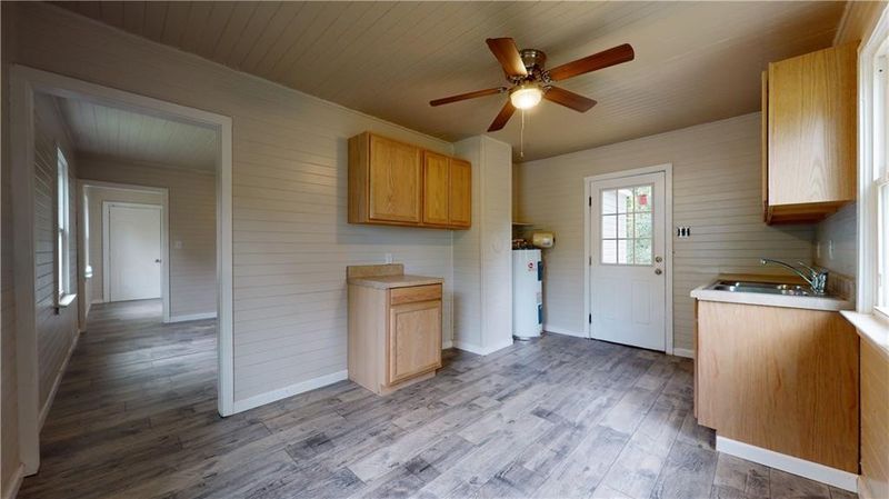 2307 Pennsylvania Ave, Burlington, NC 27215