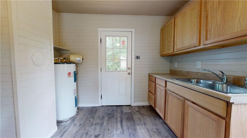 2307 Pennsylvania Ave, Burlington, NC 27215