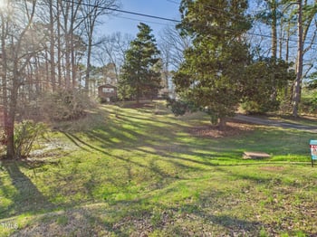 2307 Piedmont Dr, Sanford, NC 27330