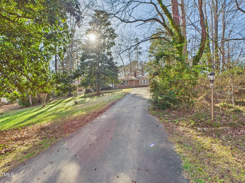 2307 Piedmont Dr, Sanford, NC 27330