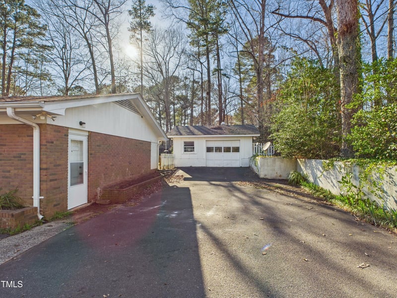 2307 Piedmont Dr, Sanford, NC 27330