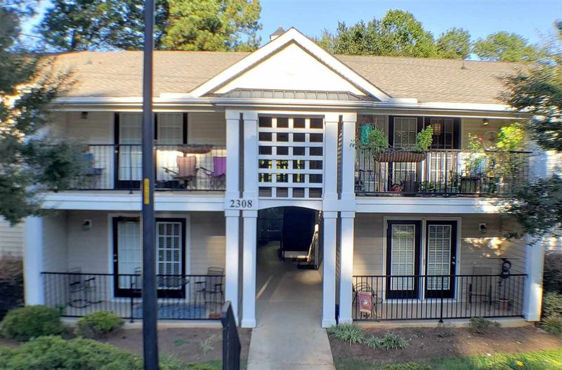 2308 Myron Dr #104, Raleigh, NC 27607